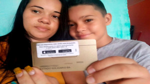 Famílias de estudantes da rede estadual recebem novo crédito do Programa Bolsa Presença