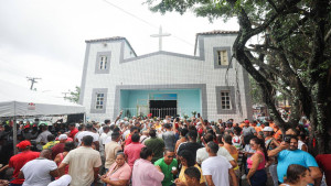 Lavagem de Barra do Pojuca marca abertura dos festejos populares de Camaçari