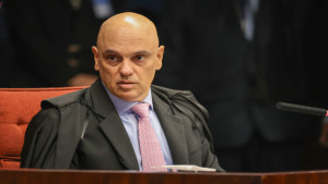 Oposição protocola pedido de impeachment contra Alexandre de Moraes
