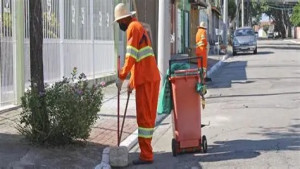 CCJ da Câmara Federal aprova piso nacional de R$ 3.036 para garis