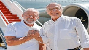 Lula confirma Alckmin como vice em chapa