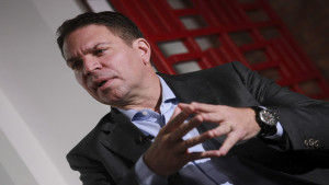 Alexandre Ramagem deixa prisão do ICE nos EUA