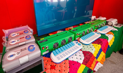 Cama&ccedil;ari: Prefeitura entrega equipamentos de Tecnologia Assistiva ao Centro de Apoio &agrave; Educa&ccedil;&atilde;o Inclusiva